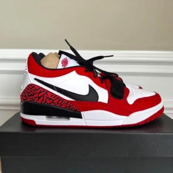 Jordan Legacy 312 Low 'Chicago Red' Like New Men Size 8.5 - Picture 4 of 16